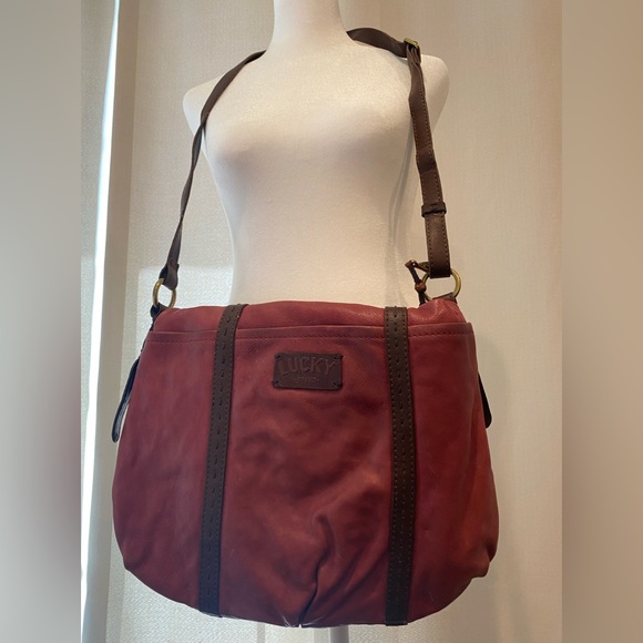 Lucky brand brown/burgundy shoulder satchel bag with stripped colored lining - Picture 5 of 12